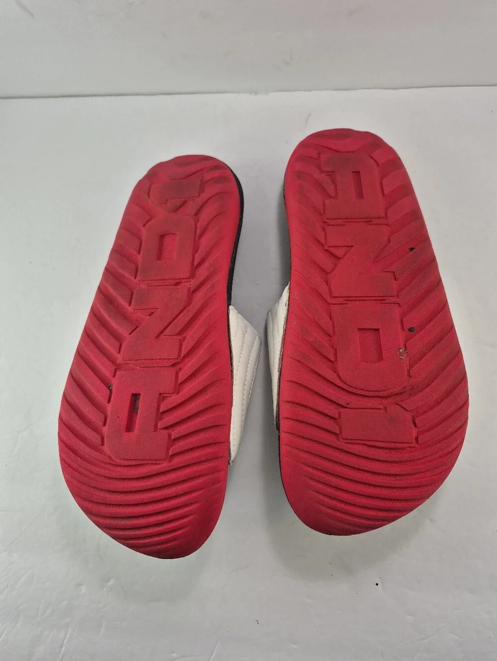 AND1 Men's Athletic Adjustable Swirl Slide Sandals Red Sole Size 11 Sporty NBA